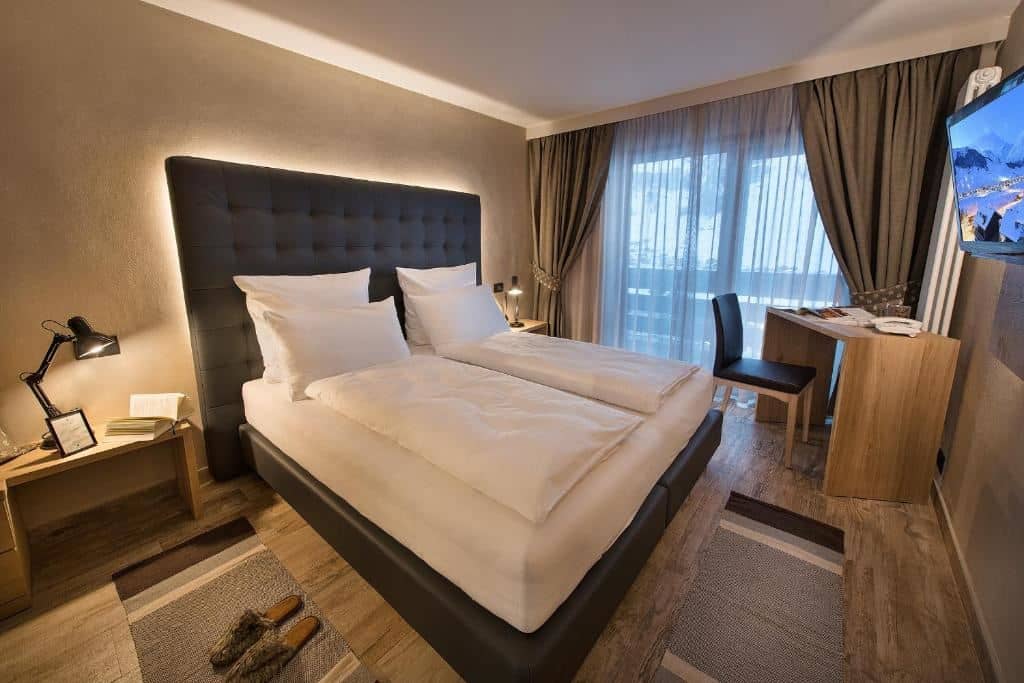 rooms-economy-room