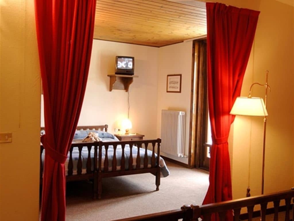 rooms-standard-room