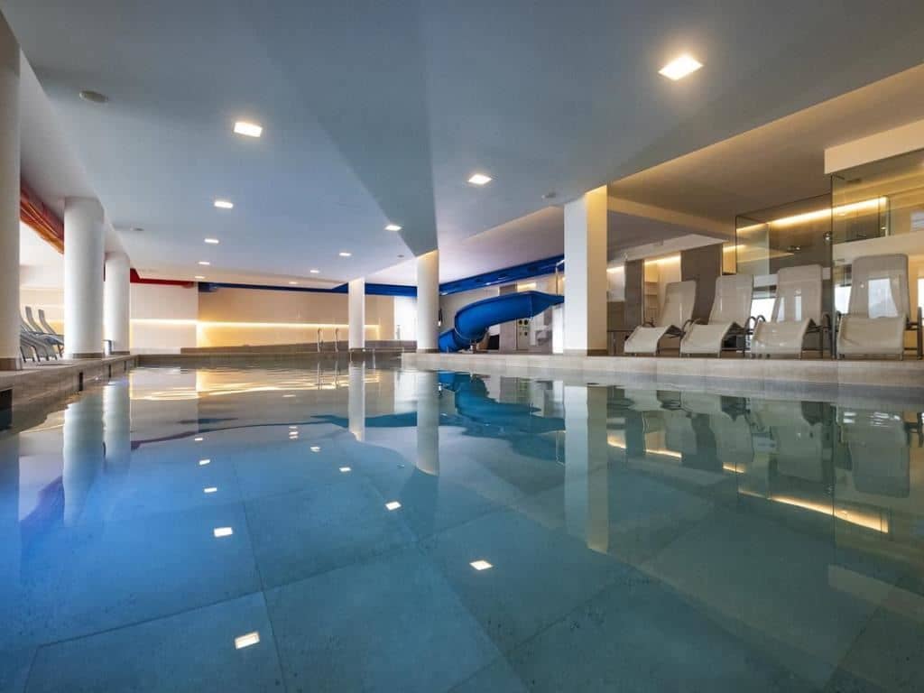 pools-indoor-pool