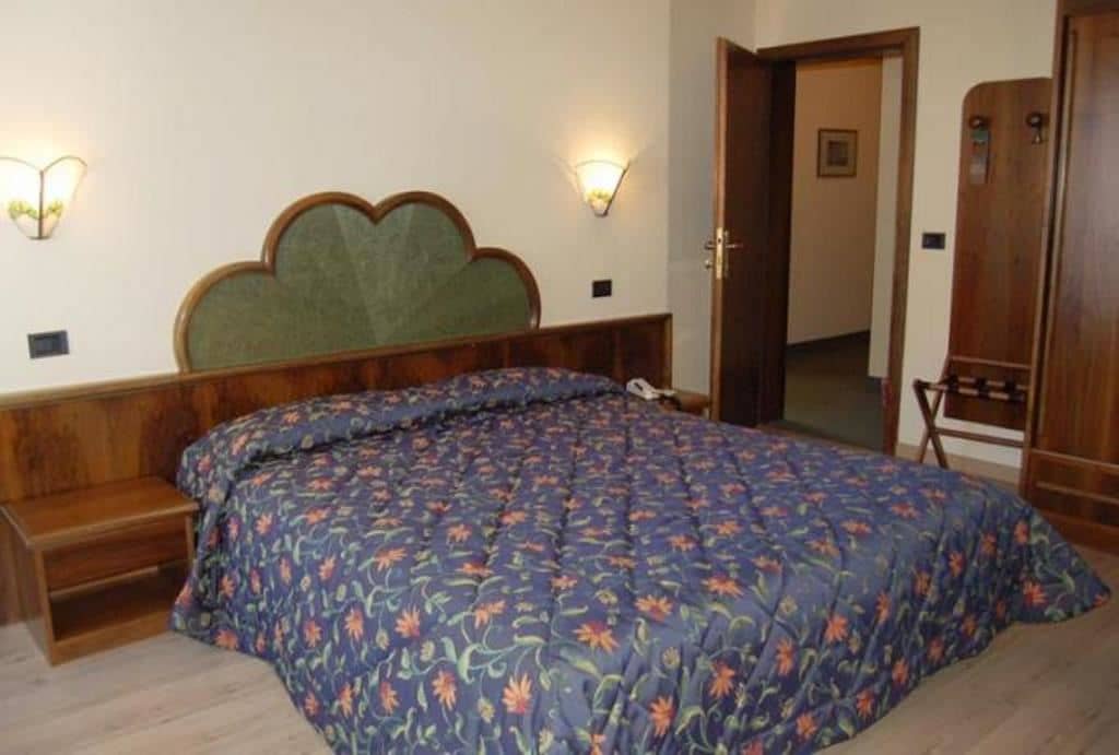 rooms-standard-room-double-single-use