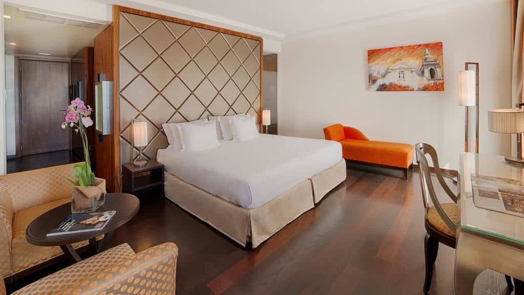 rooms-family-room