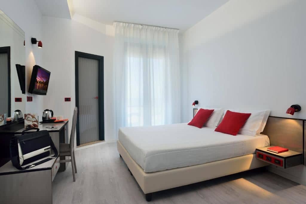 rooms-superior-room-with-balcony