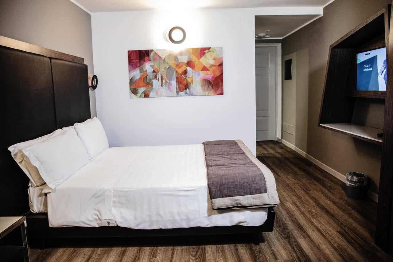 rooms-standard-room