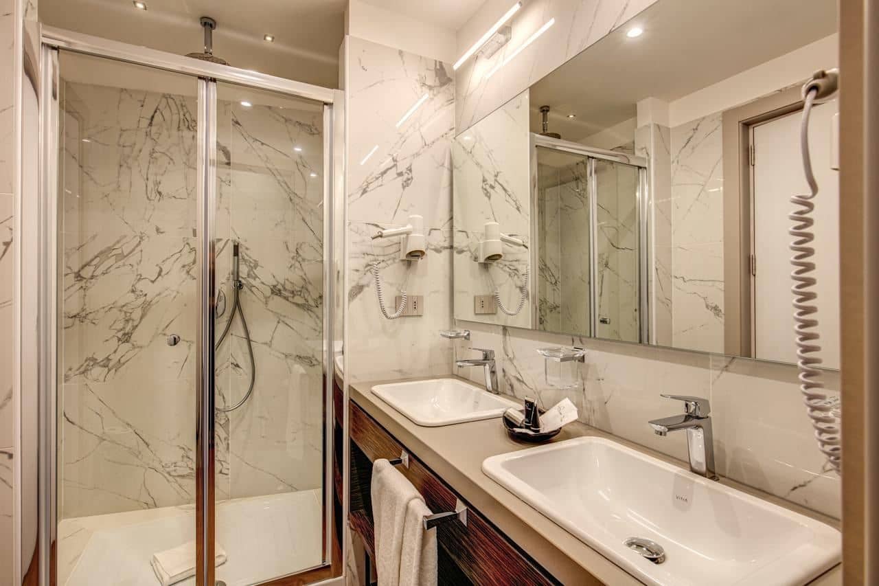 rooms-standard-room