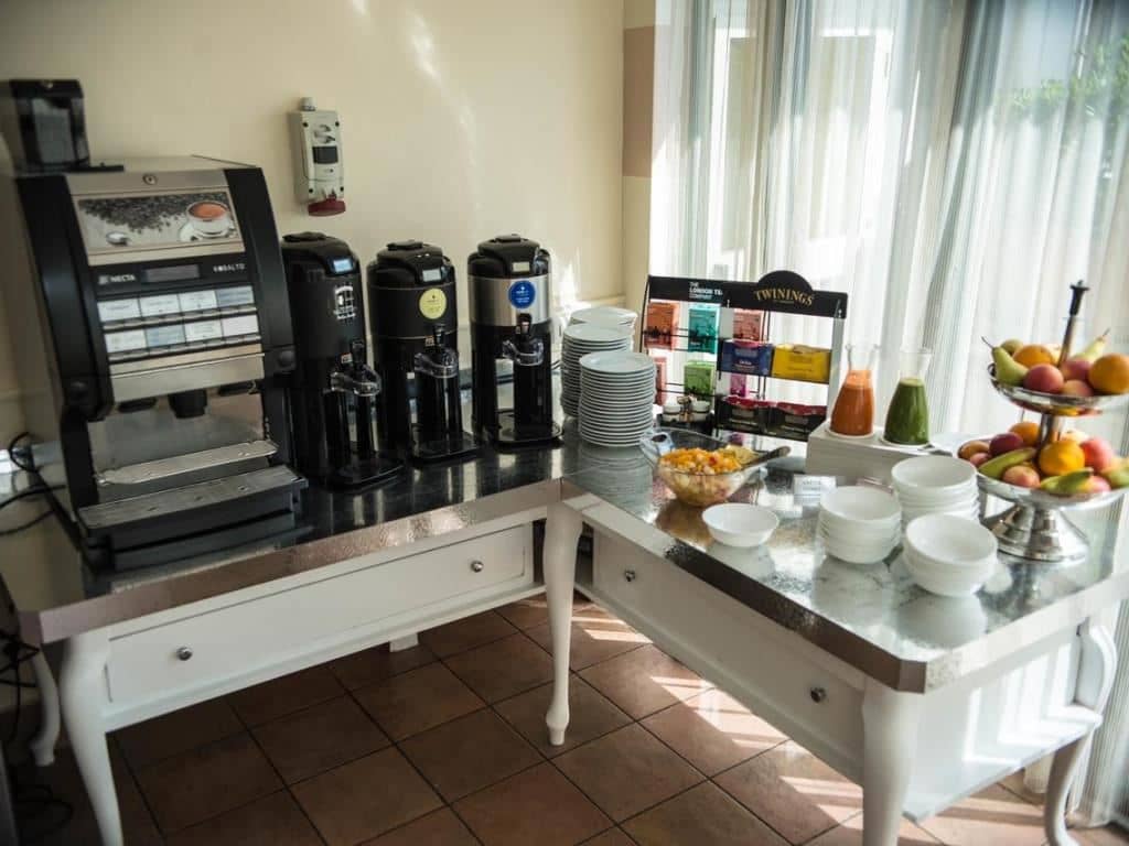 restaurants-breakfasat-room