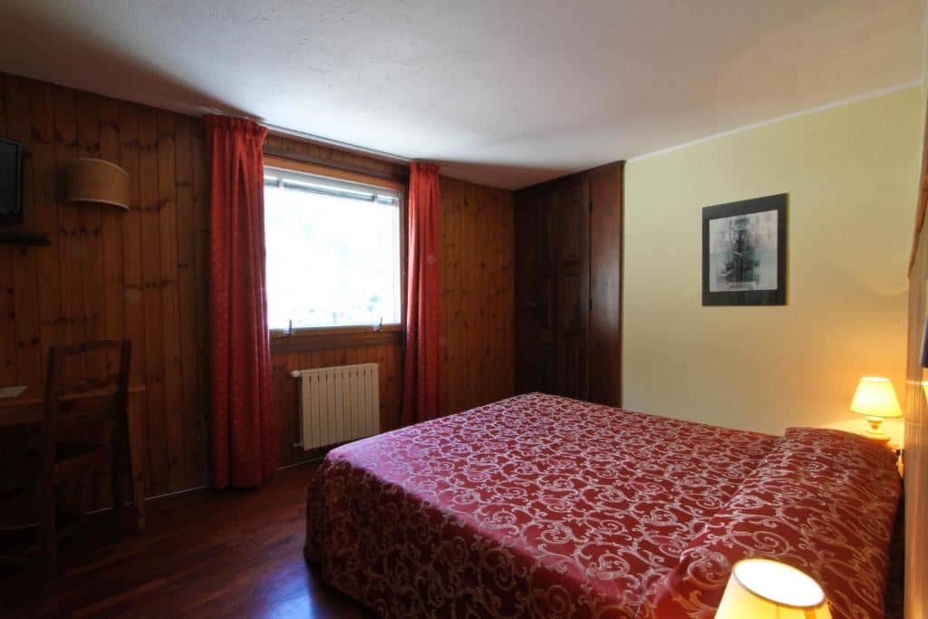 rooms-single-room