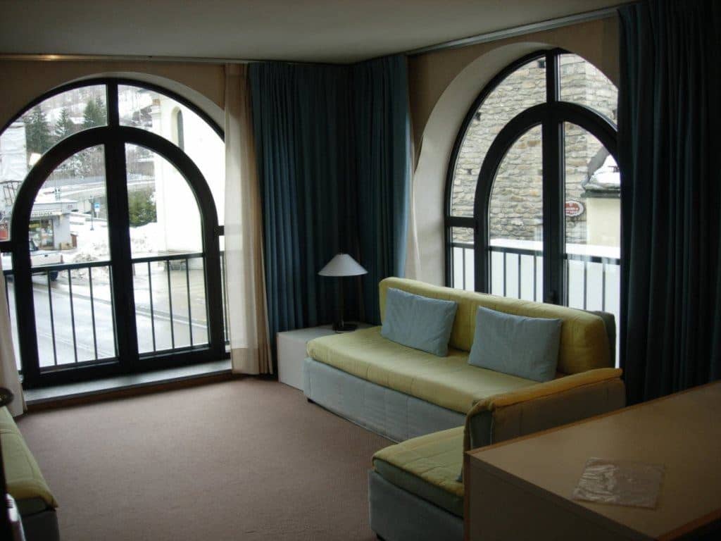 rooms-one-room-apartment-4-pax