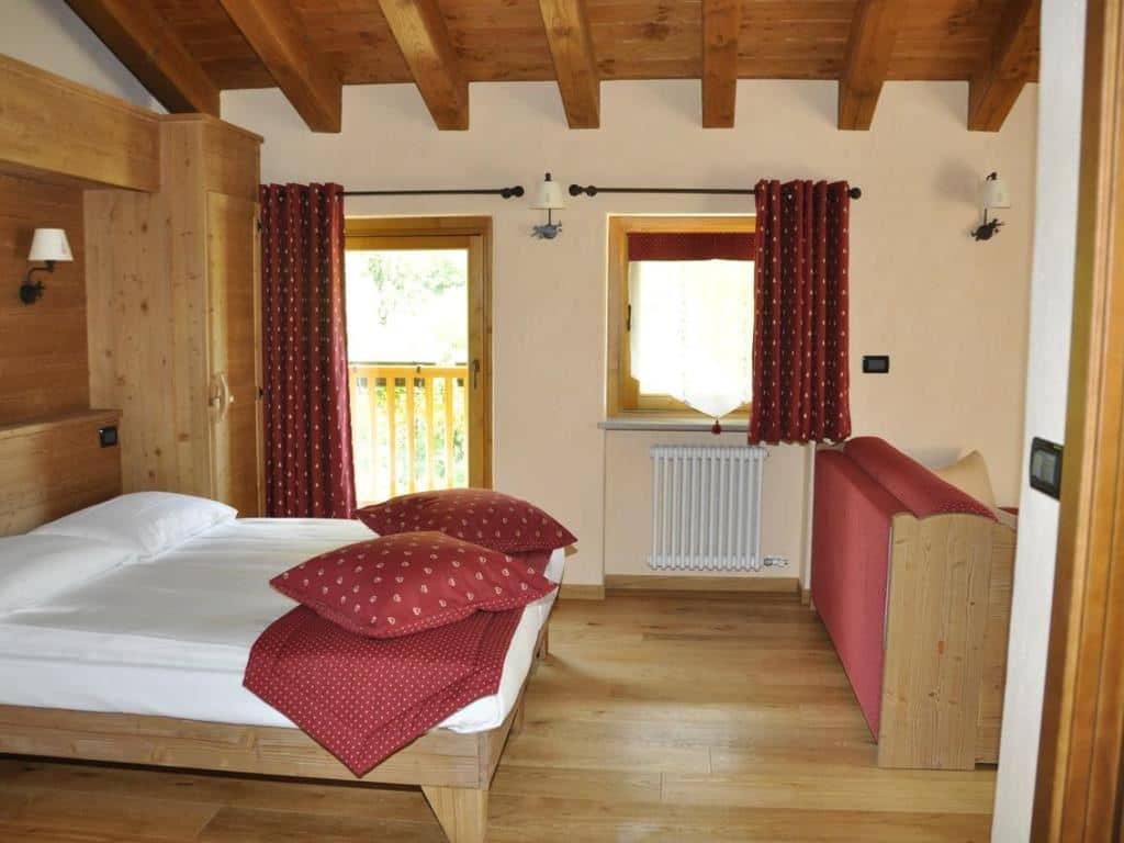 rooms-standard-room