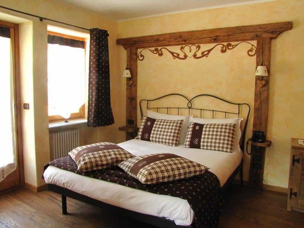 rooms-standard-room