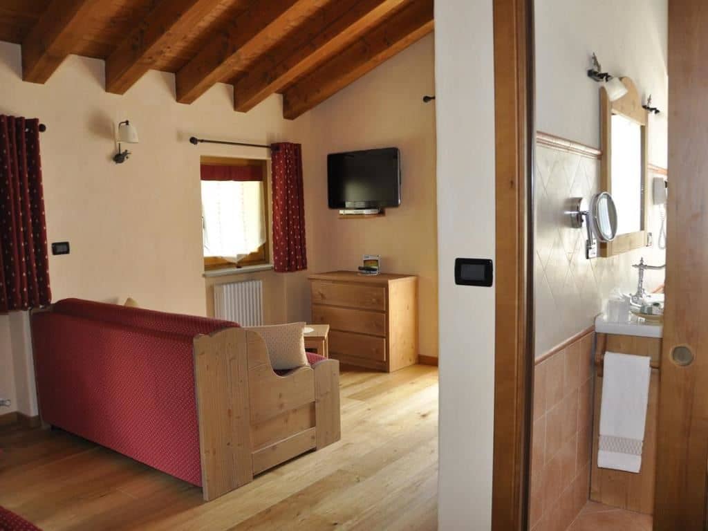 rooms-standard-room