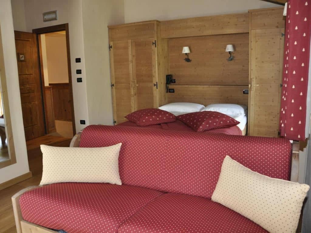 rooms-standard-room