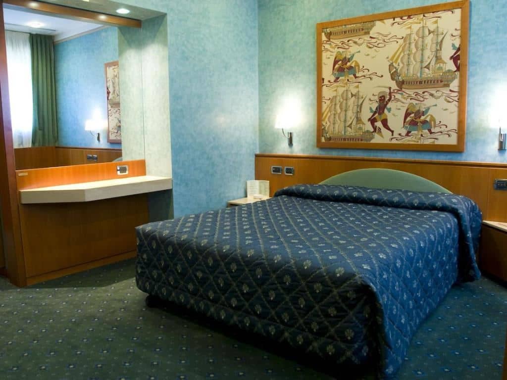 rooms-standard-room