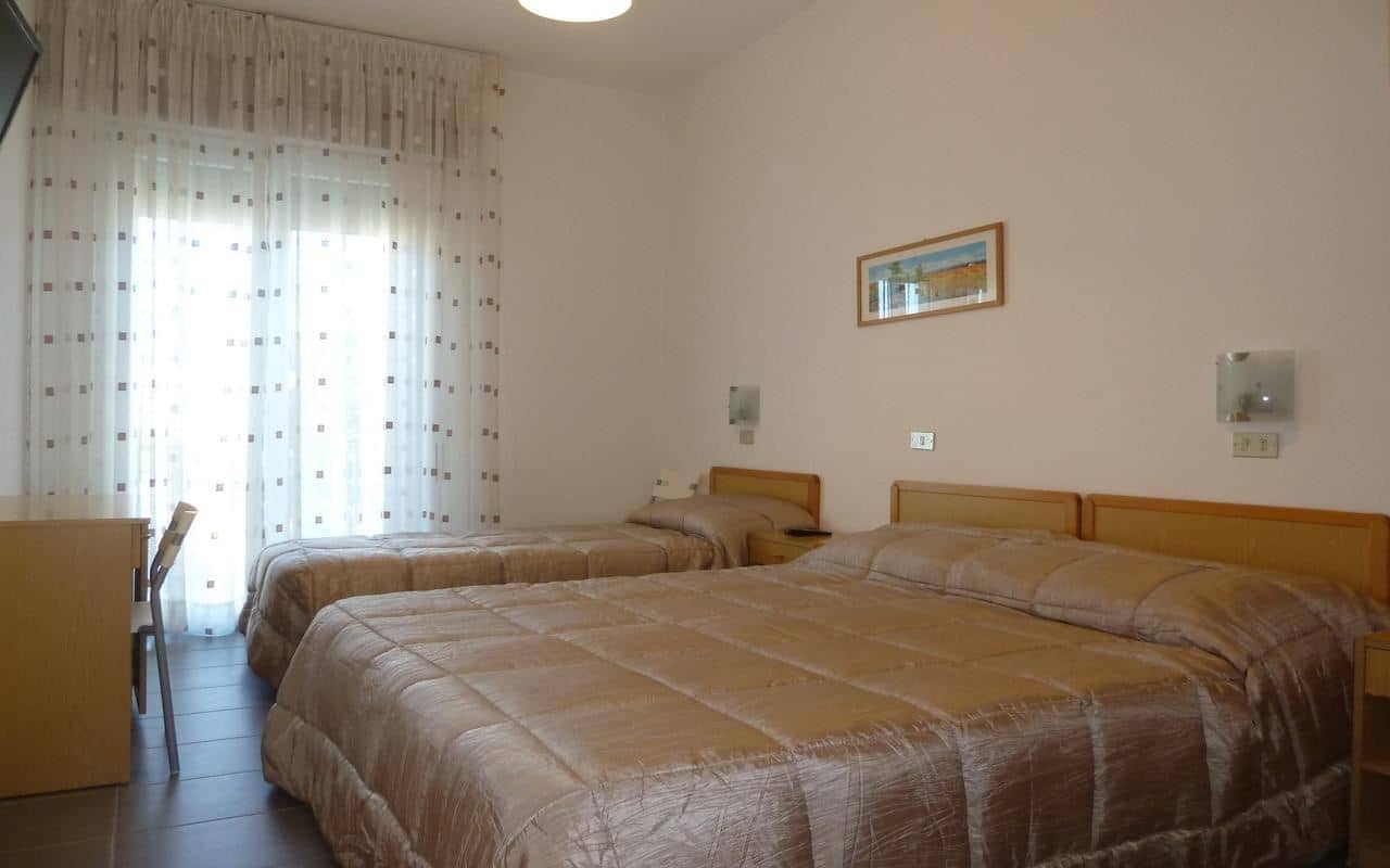 rooms-standard-room