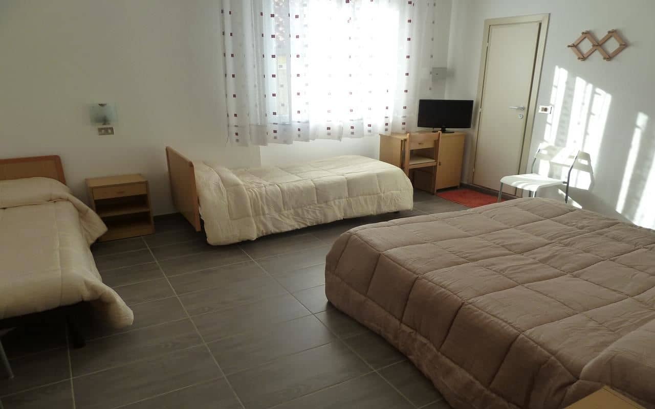 rooms-standard-room