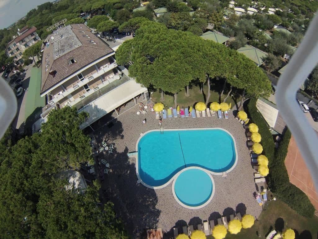 pools-outdoor-pool