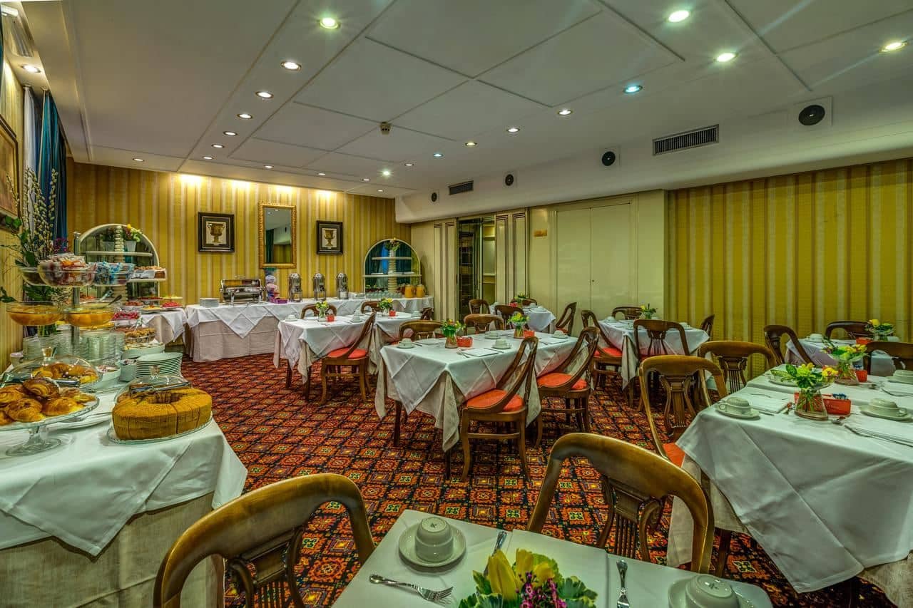 restaurants-breakfast-room
