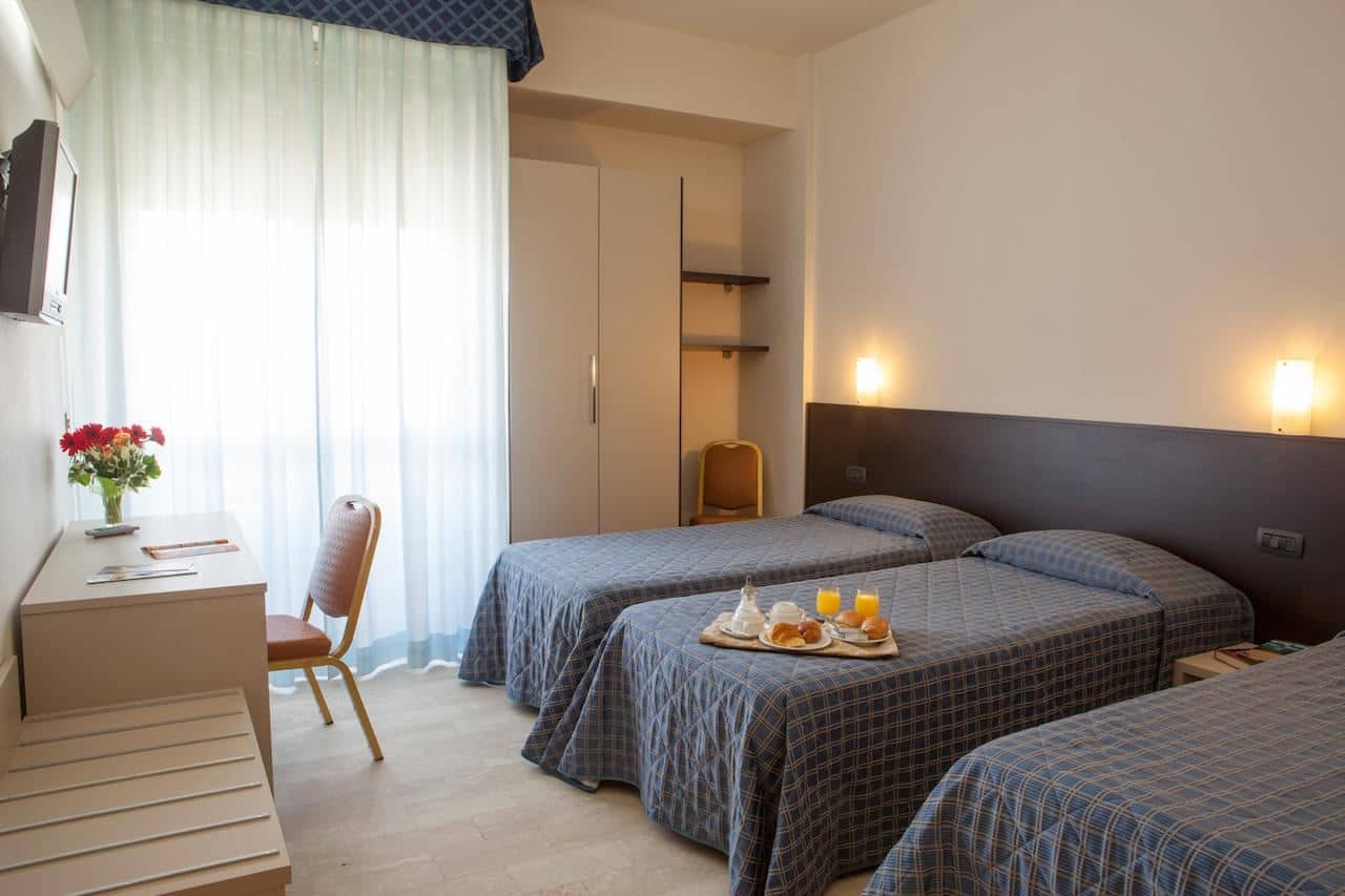 rooms-standard-room