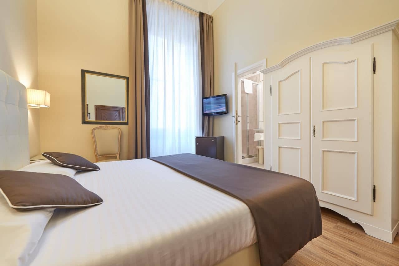 rooms-standard-room