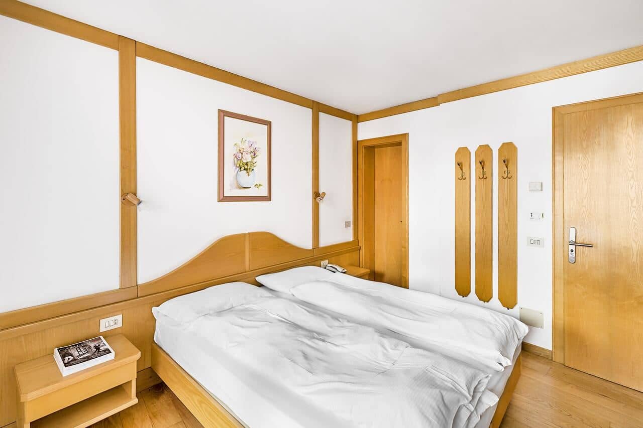 rooms-standard-room