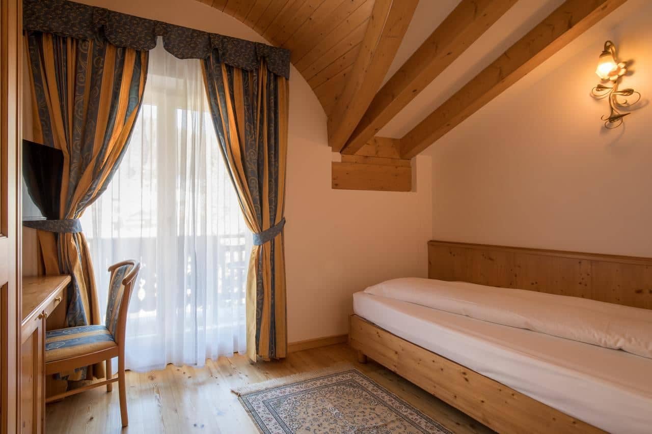 rooms-single-room