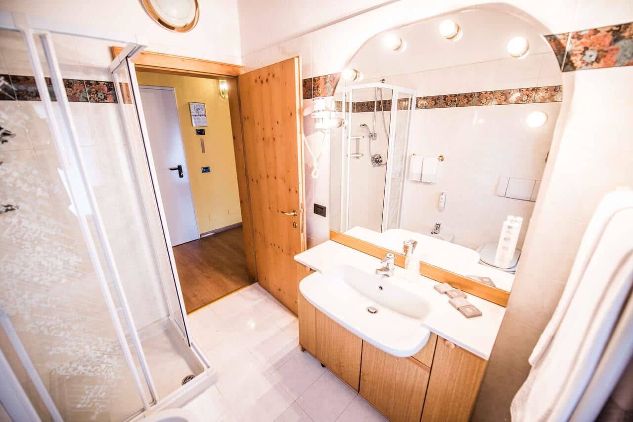 rooms-standard-room-34-pax