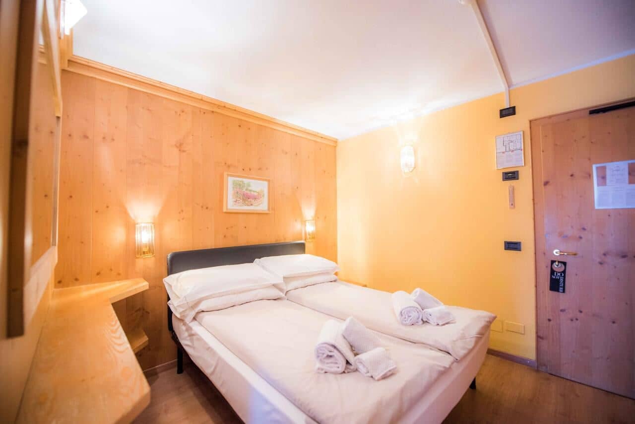 rooms-single-room
