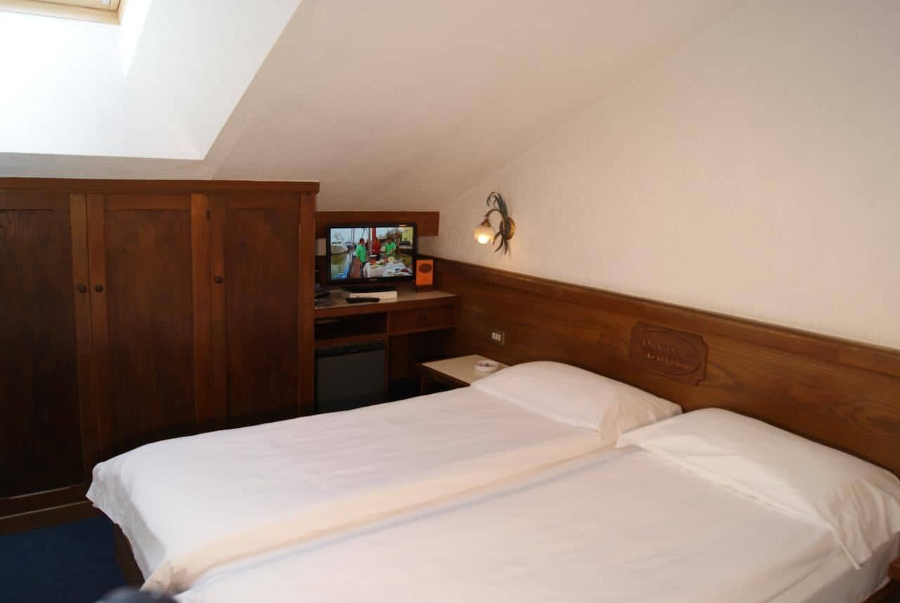 rooms-economy-room-3-pax