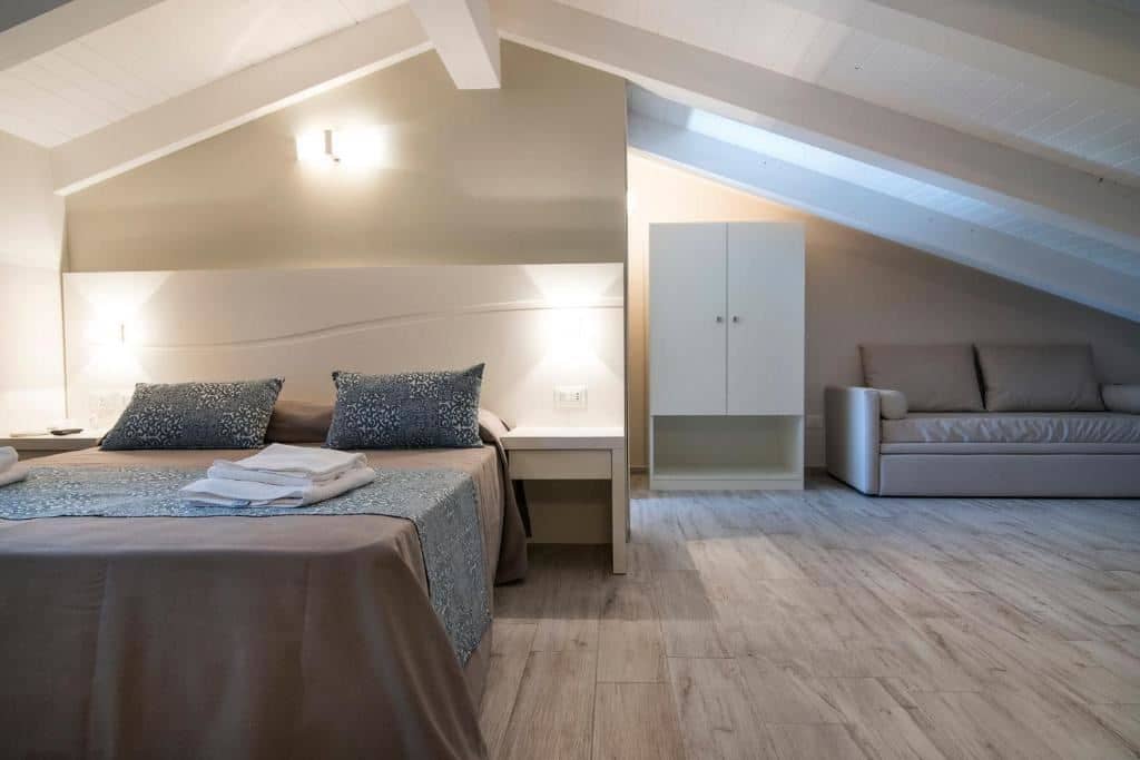 rooms-mansarda