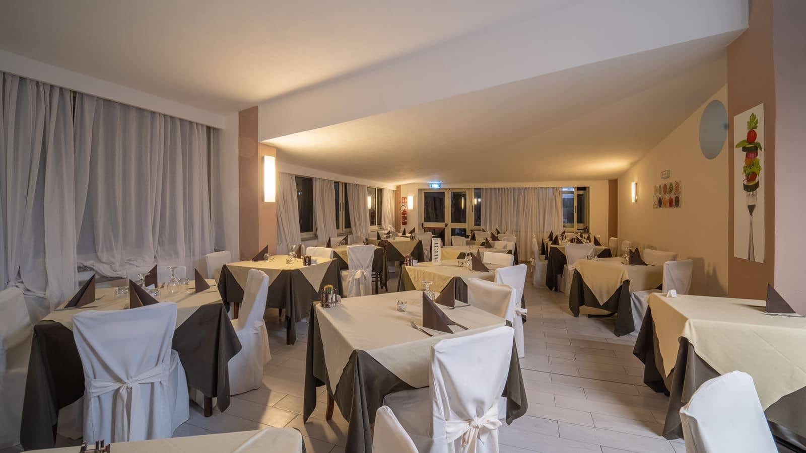 restaurants-restaurant