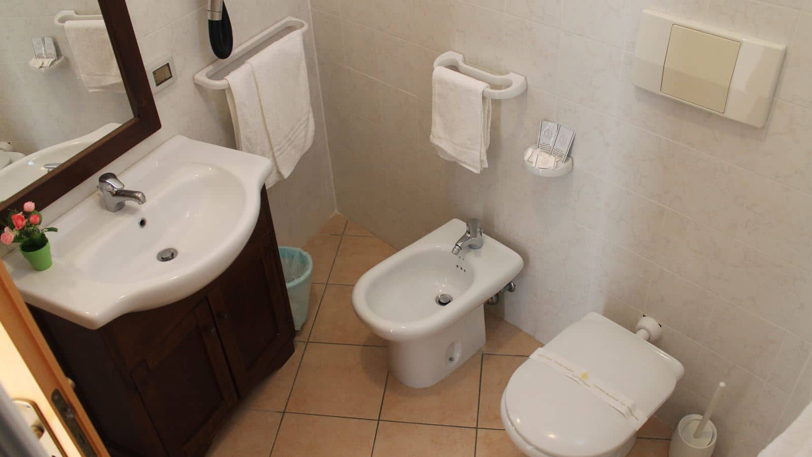rooms-double-room