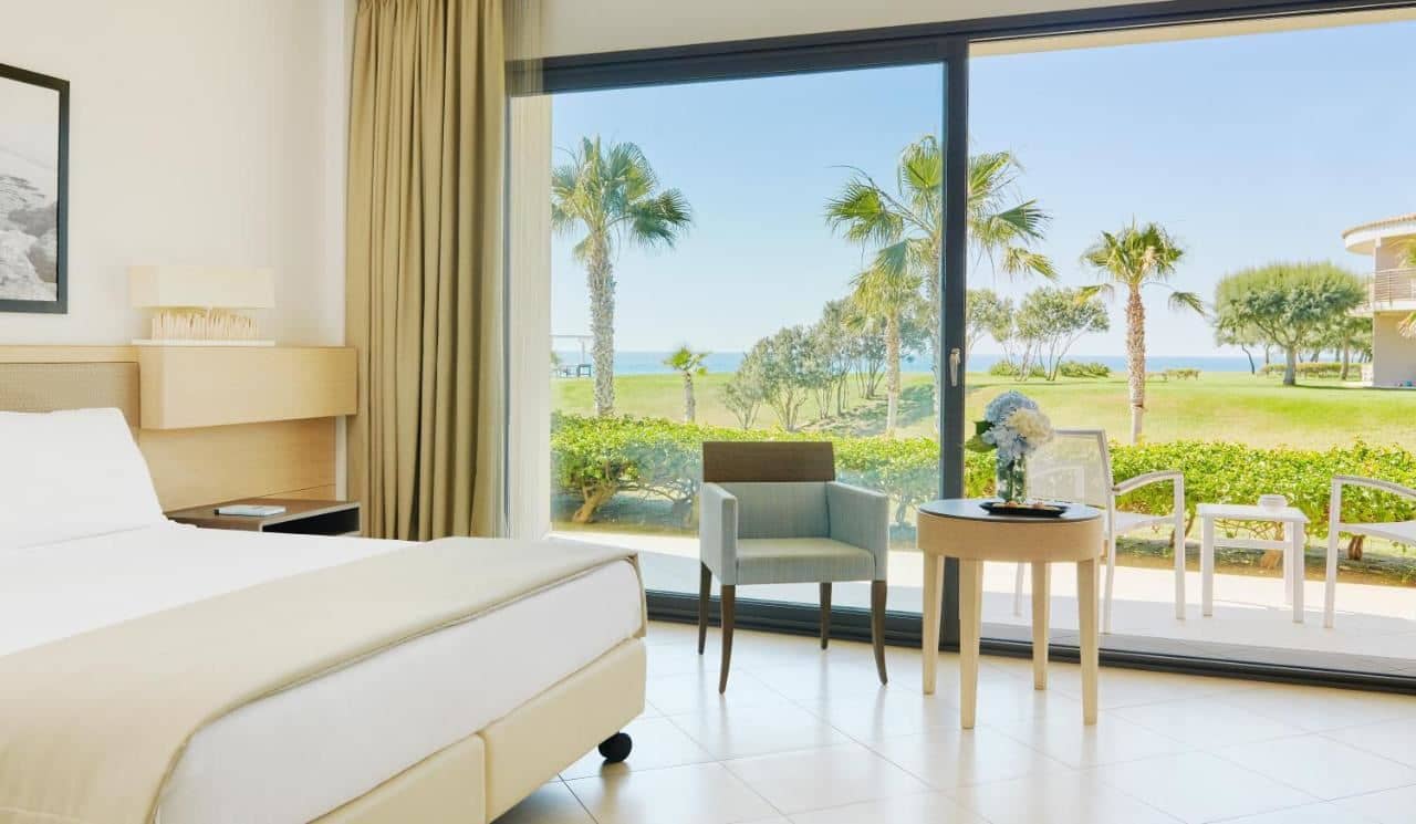 rooms-superior-sea-view-room