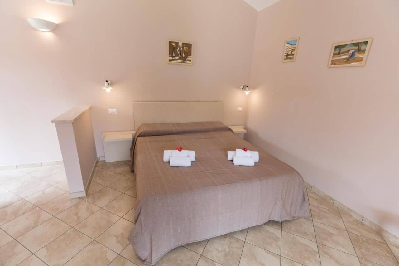 rooms-single-room