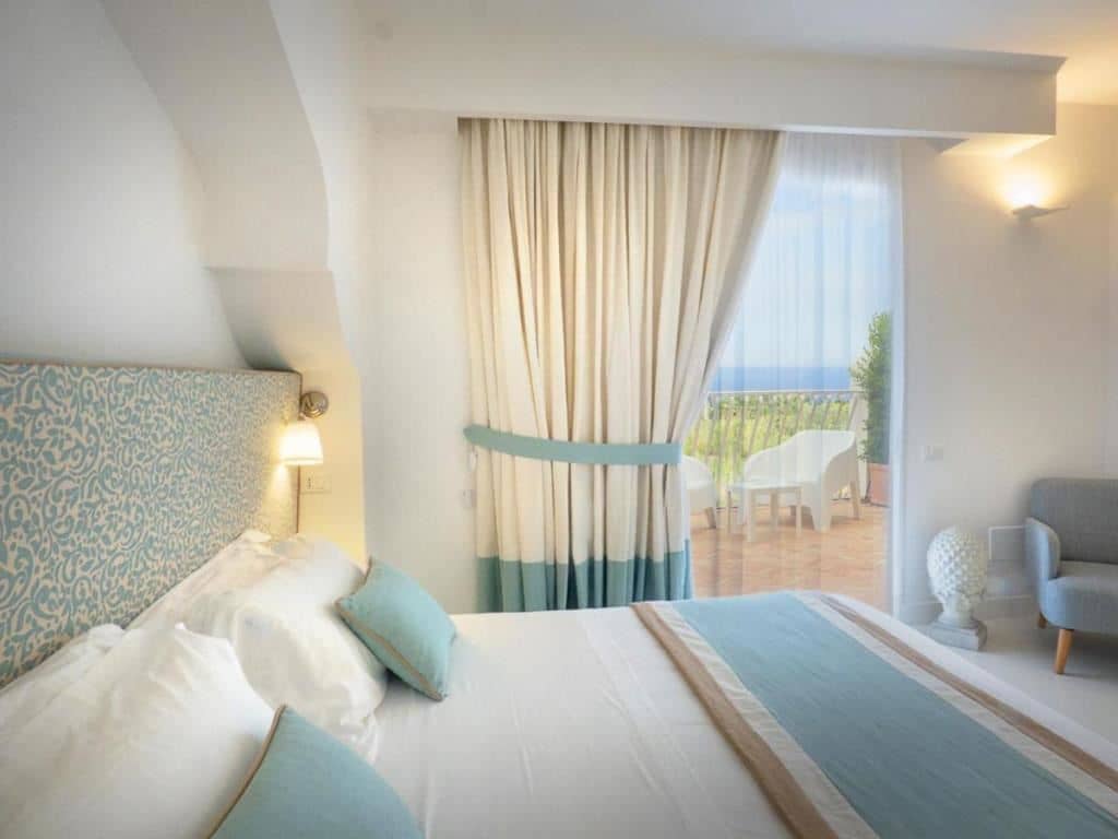 rooms-sea-view-room-for-single-use