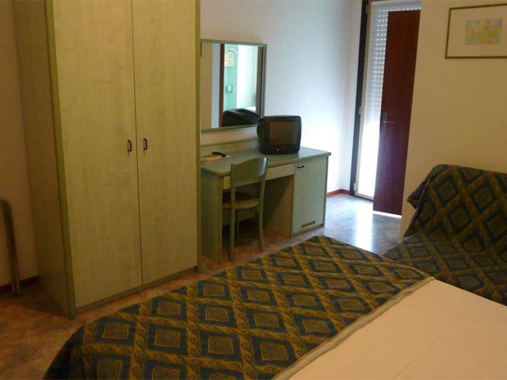 rooms-standard-balcony