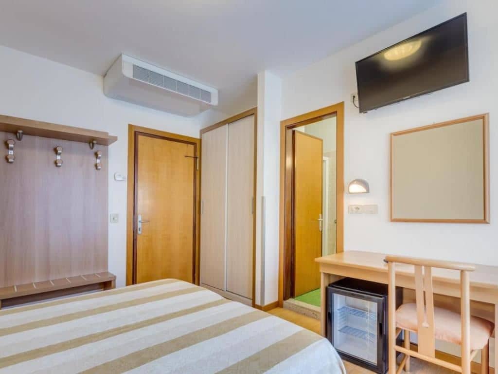rooms-suite-balcony