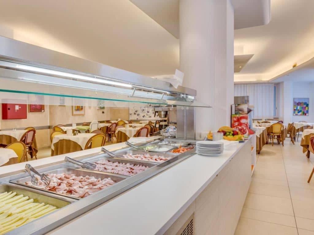 restaurants-restaurant