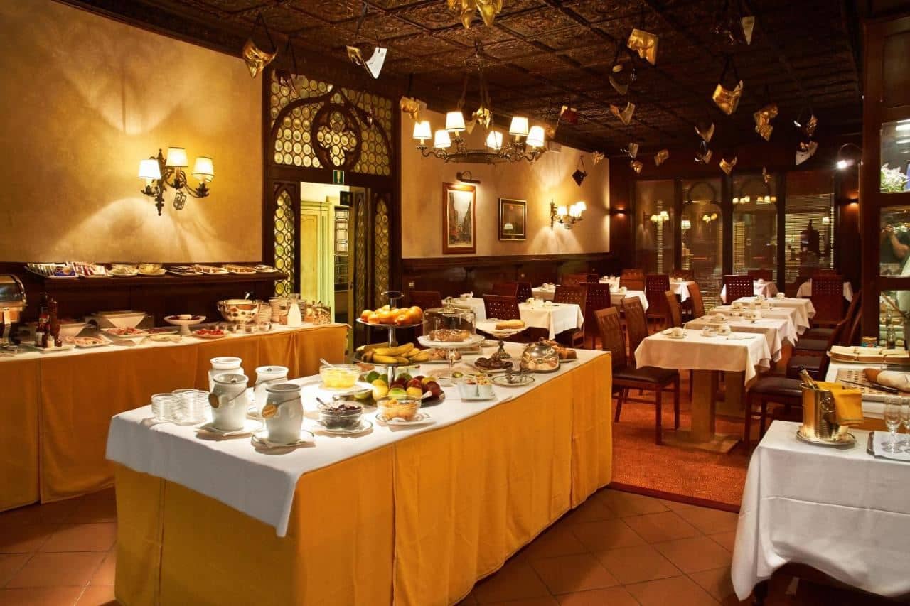 restaurants-restaurant
