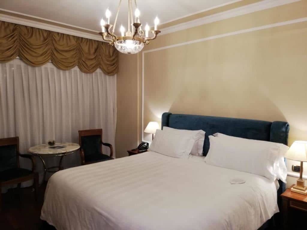 rooms-seaview-double-room-king-tow-exec-sea-r