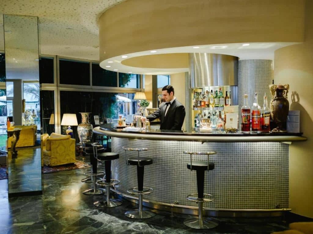 bars-bar