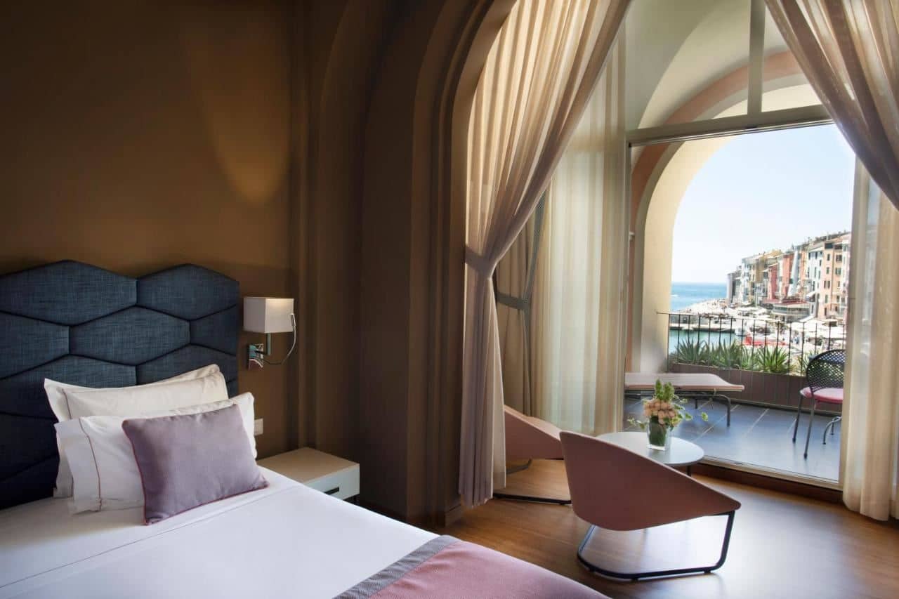 rooms-doppia-de-luxe-vista-mare