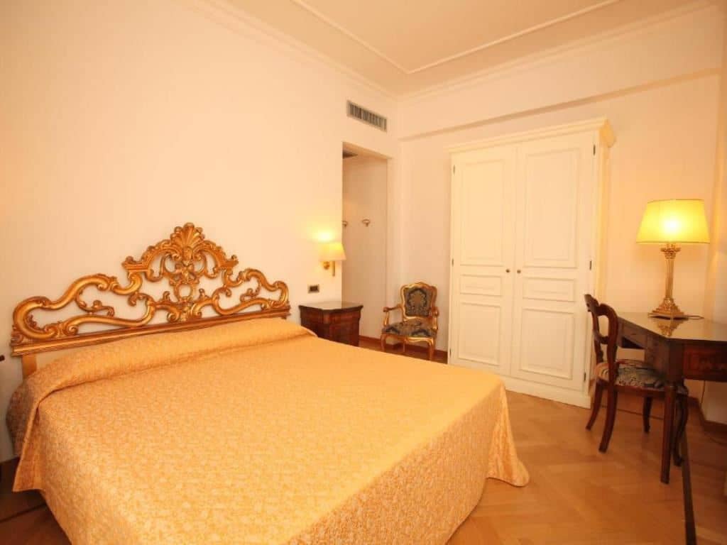rooms-double-room