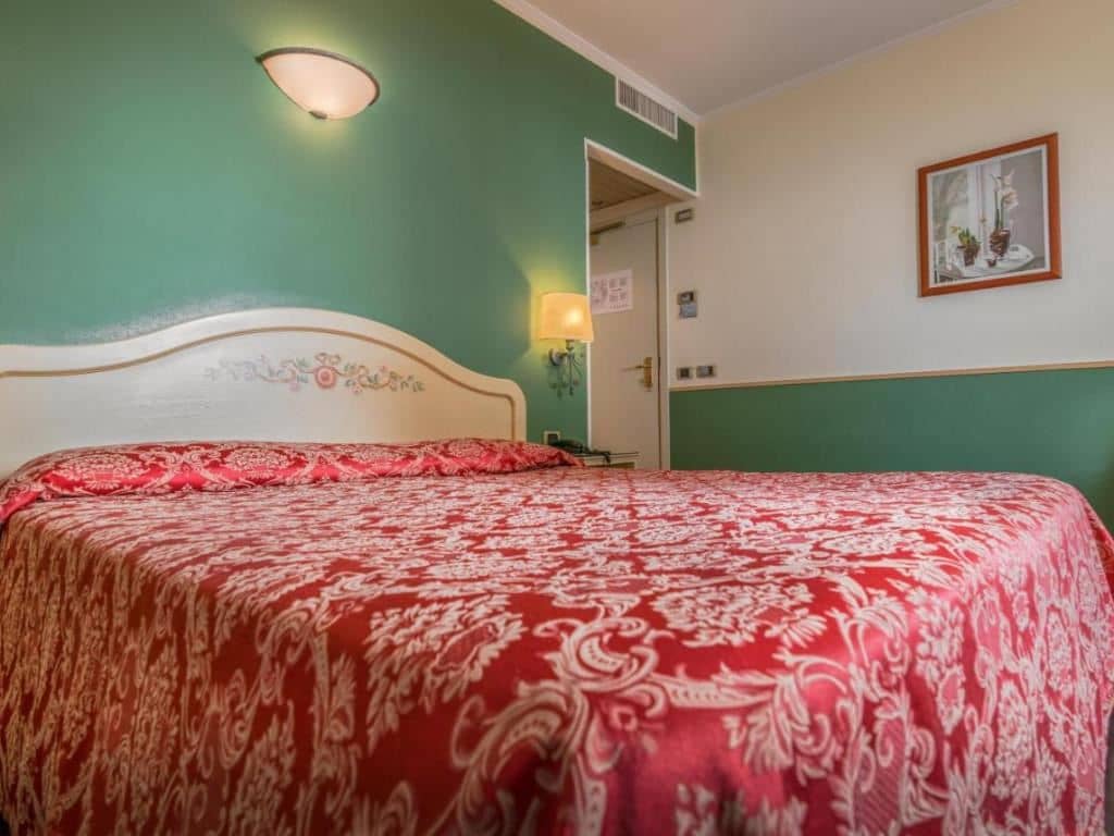 rooms-double-room