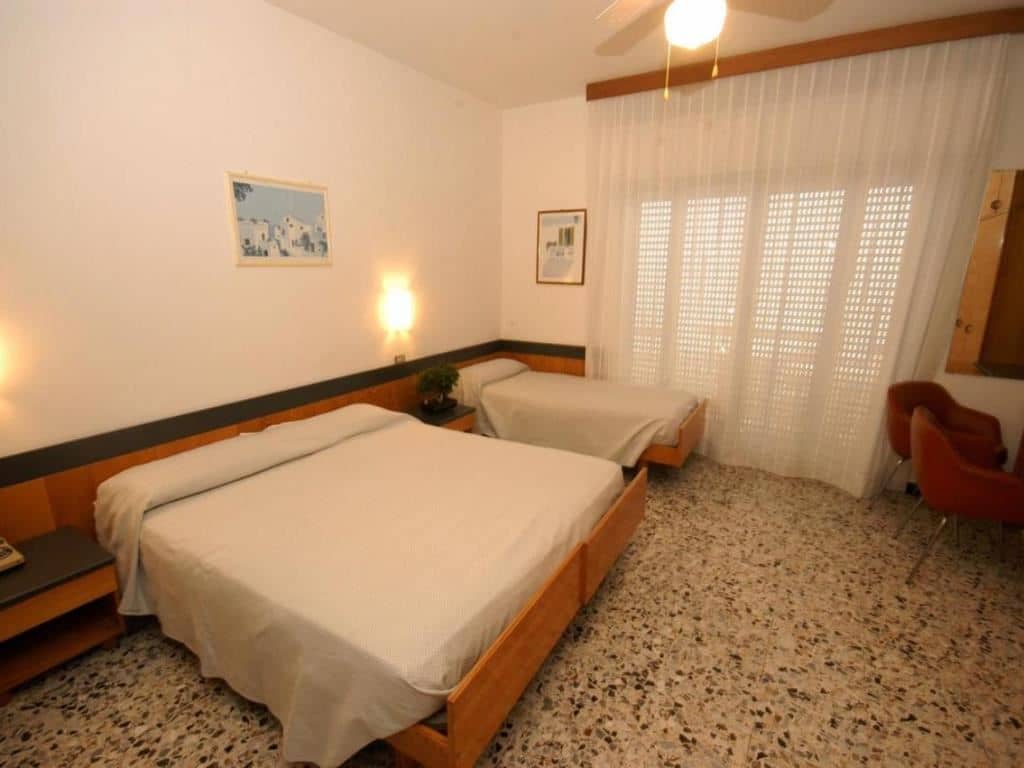 rooms-tripla-balcone