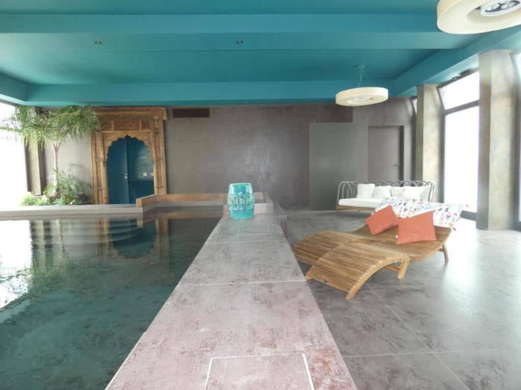 pools-indoor-pool