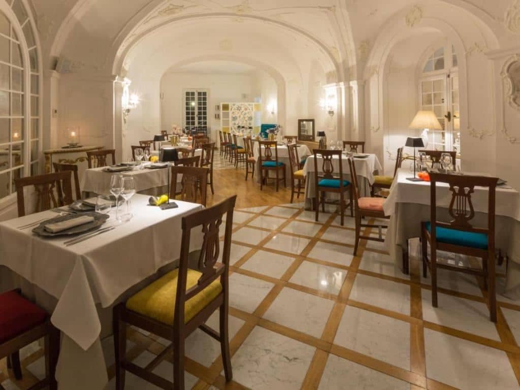 restaurants-restaurant
