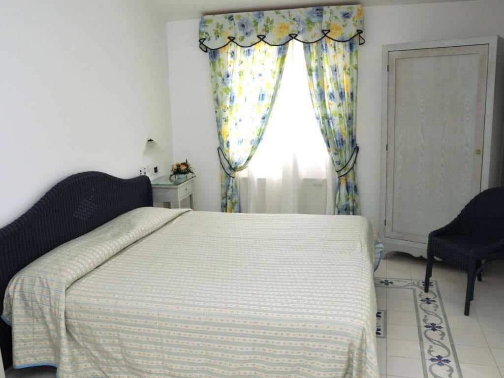 rooms-double-room