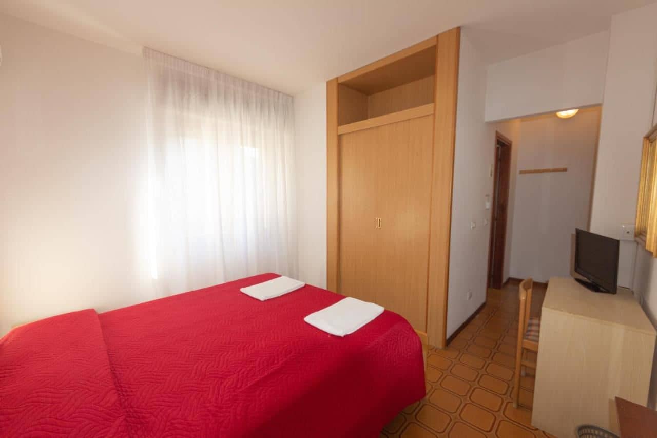 rooms-standard-room
