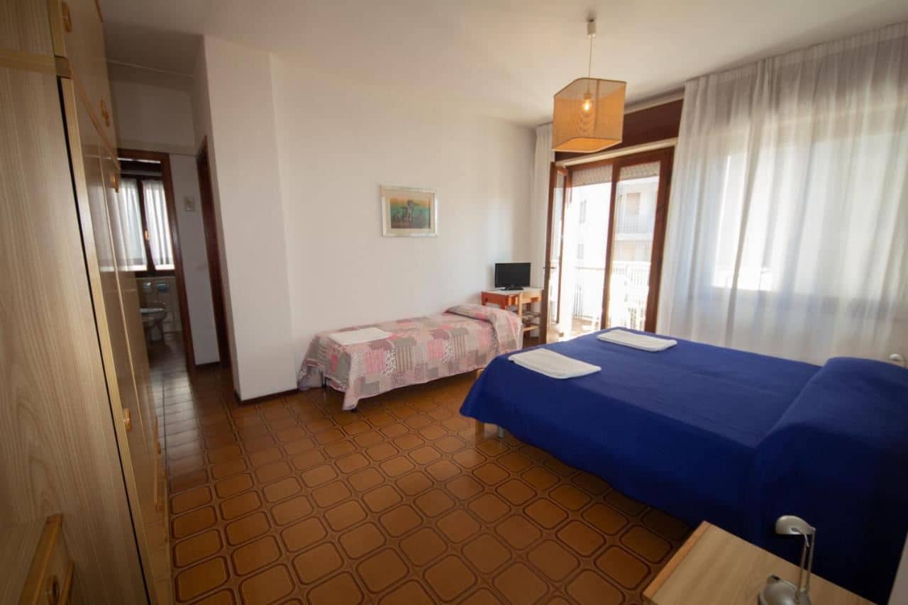 rooms-standard-room