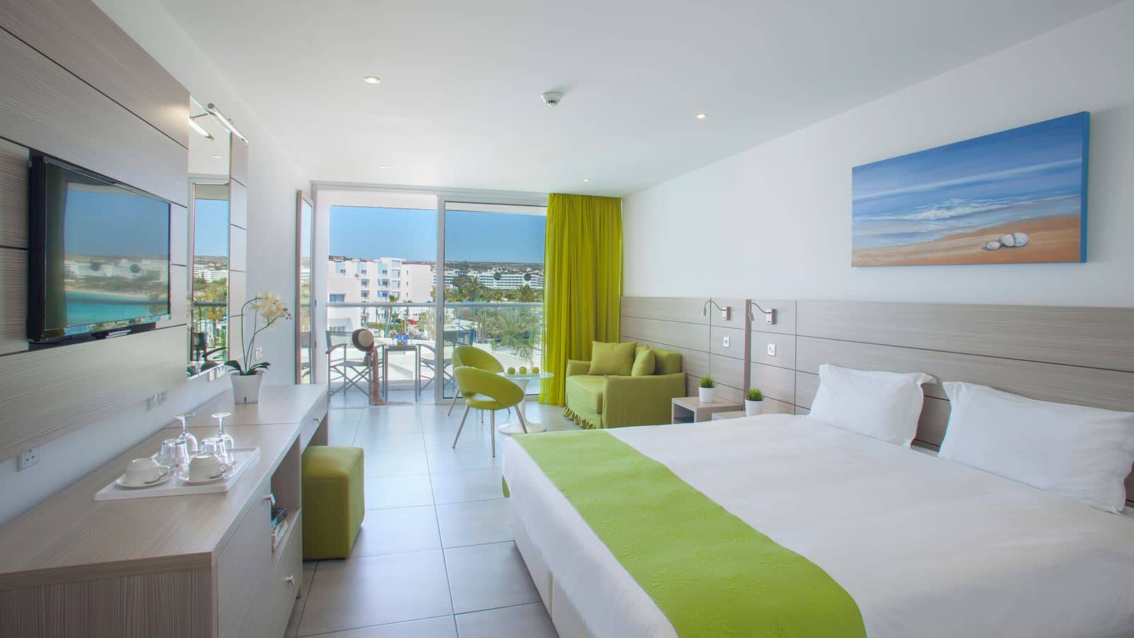 rooms-executive-suite--panorama-view-balcony-