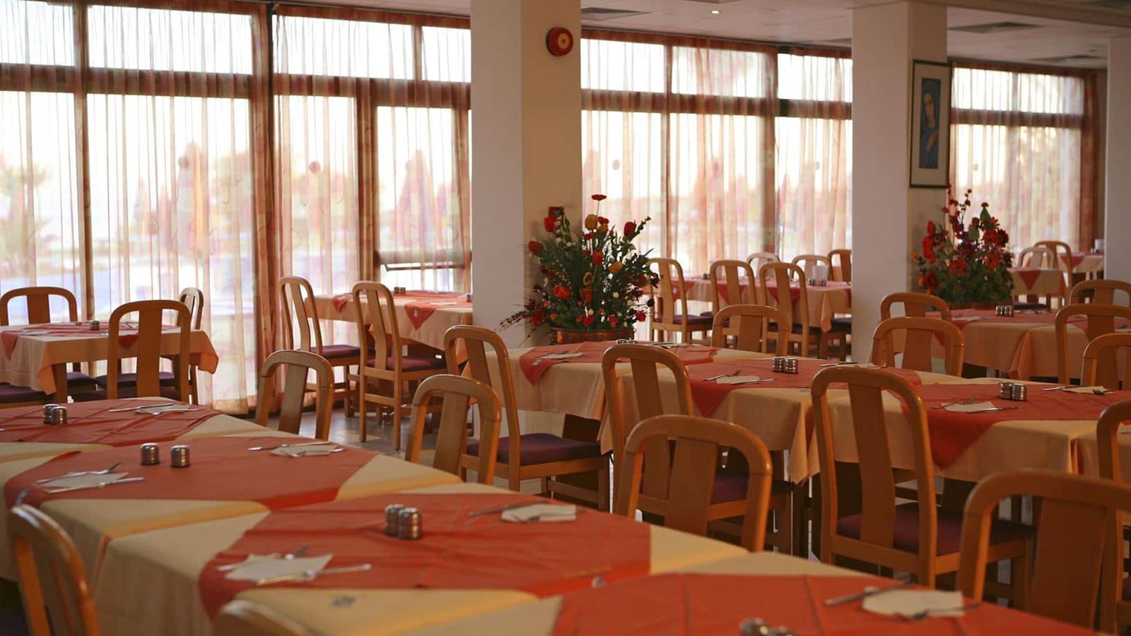 restaurants-main-restaurant